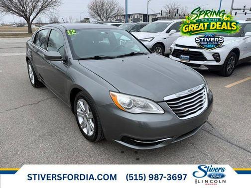2012 Chrysler 200 Touring