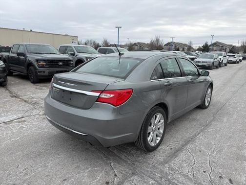 2012 Chrysler 200 Touring