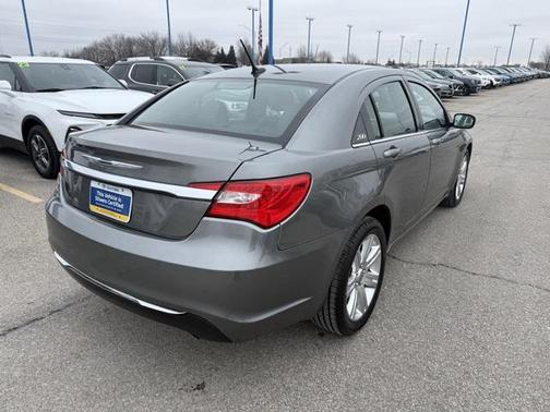 2012 Chrysler 200 Touring