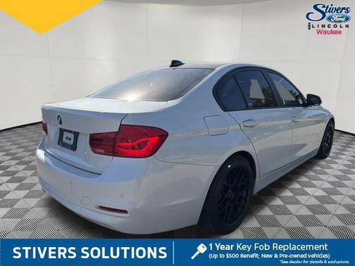 Alpine White 2018 BMW 320 i