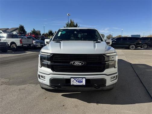 2025 Ford F-150 Platinum