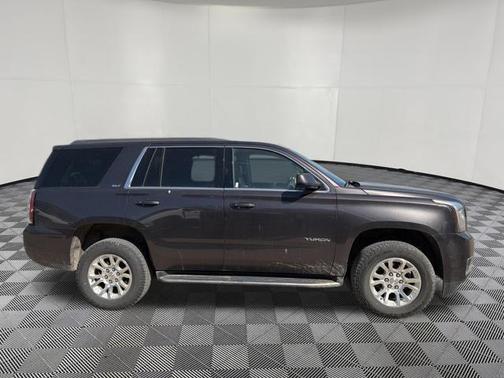 Iridium Metallic 2017 GMC Yukon SLT