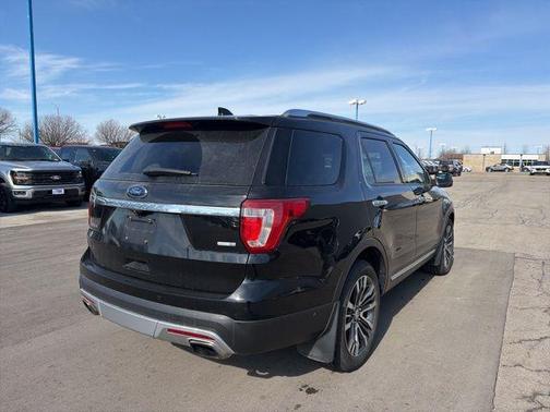 2017 Ford Explorer Platinum