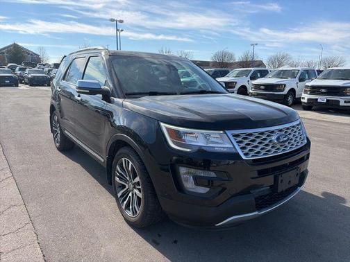 2017 Ford Explorer Platinum