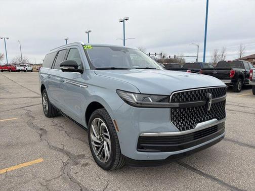 2025 Lincoln Navigator Reserve