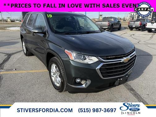 2019 Chevrolet Traverse LT Cloth