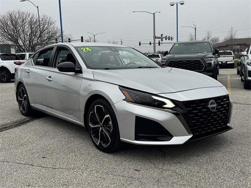 2024 Nissan Altima SR FWD