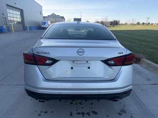 2024 Nissan Altima SR FWD