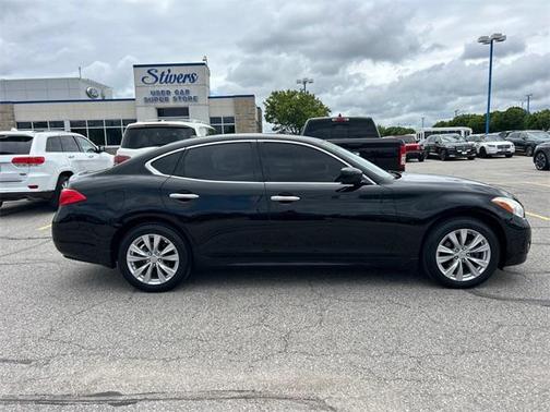 2011 INFINITI M37x Base