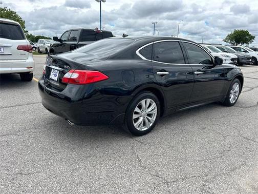 2011 INFINITI M37x Base