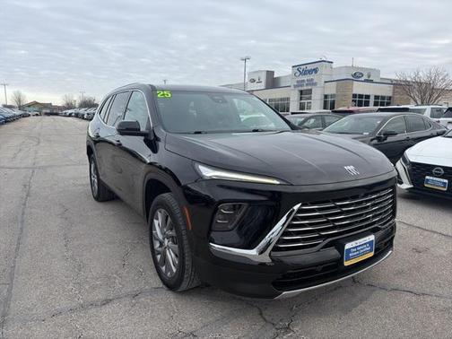 2025 Buick Enclave Preferred FWD