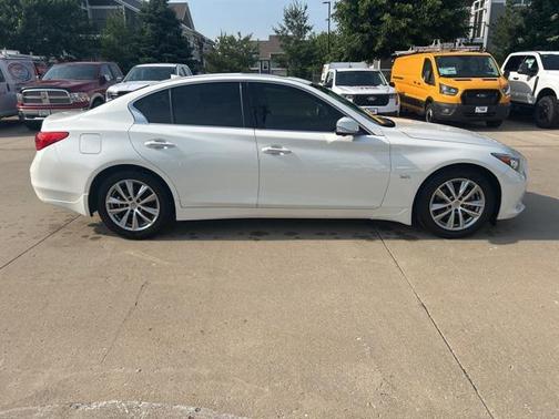 2017 INFINITI Q50 3.0T Premium