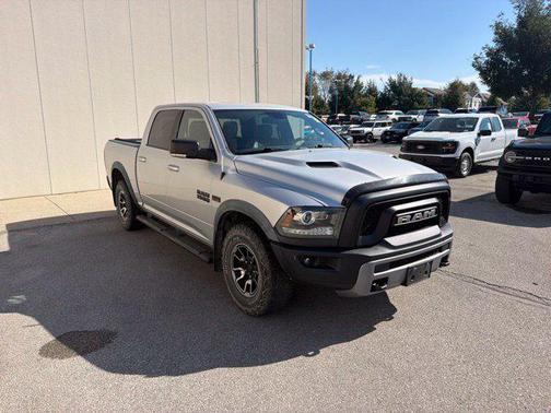 Bright Silver Metallic Clearcoat 2016 RAM 1500 Rebel