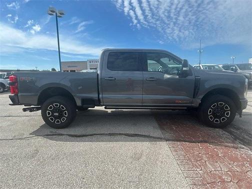 2025 Ford F-250 Platinum