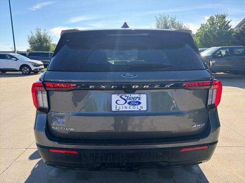 Carbonized Gray Metallic 2026 Ford Explorer Active