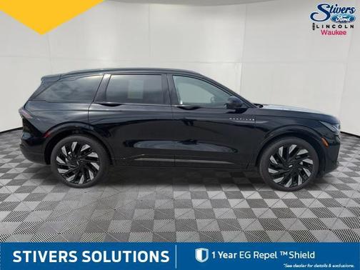 Infinite Black Metallic Clearcoat 2024 Lincoln Nautilus Reserve