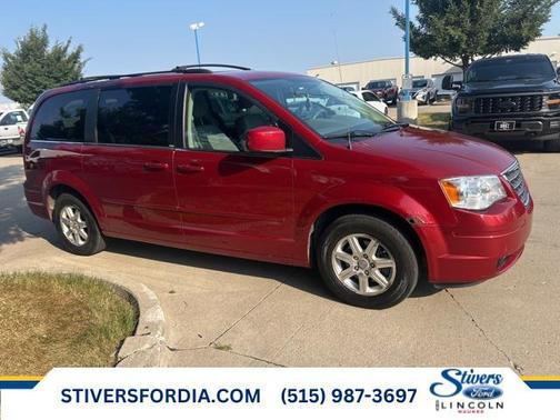 2008 Chrysler Town & Country Touring