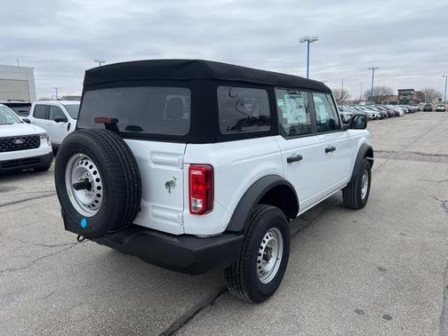 2025 Ford Bronco Base