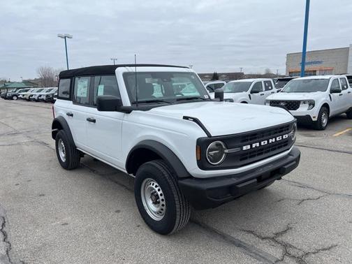 2025 Ford Bronco Base