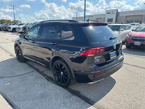 2021 Volkswagen Tiguan 2.0T SE R-Line Black 4MOTION