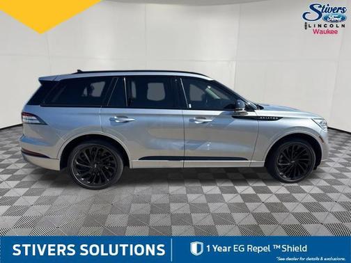 Silver Radiance Metallic Clearcoat 2022 Lincoln Aviator Reserve AWD
