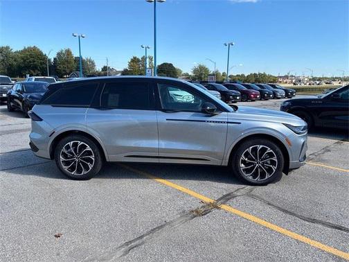 2025 Lincoln Nautilus Reserve