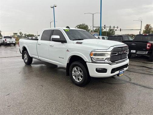 2022 RAM 3500 Laramie Crew Cab 4x4 8' Box