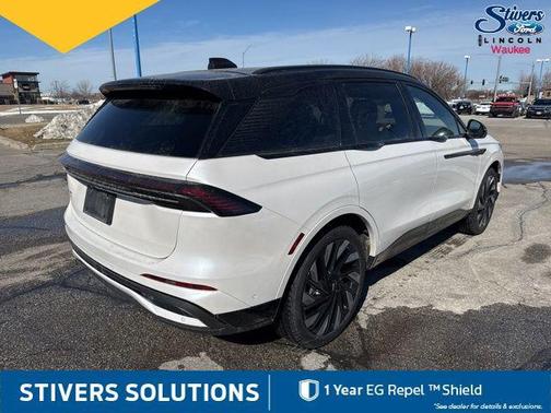 2024 Lincoln Nautilus Reserve