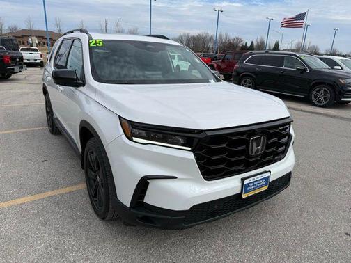 2025 Honda Pilot Black Edition