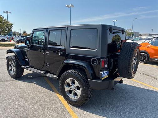 2016 Jeep Wrangler Unlimited Sahara