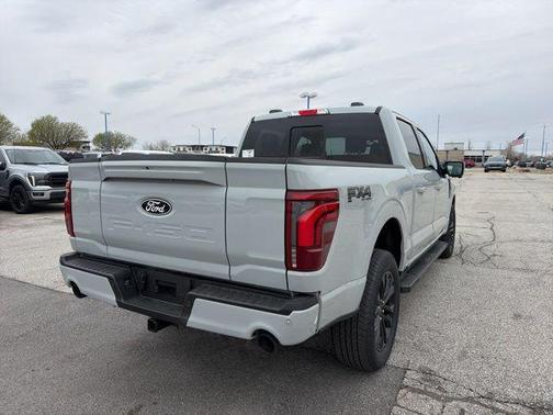 Avalanche 2026 Ford F-150 Lariat