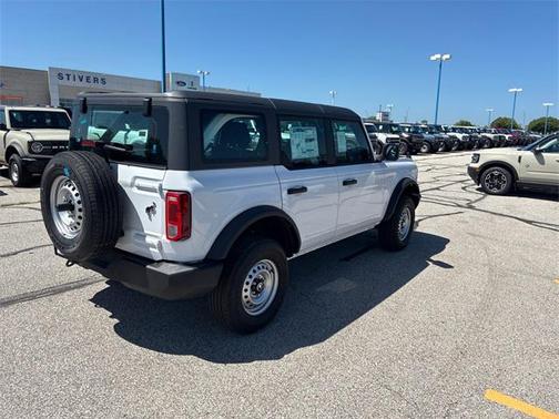 2025 Ford Bronco Base