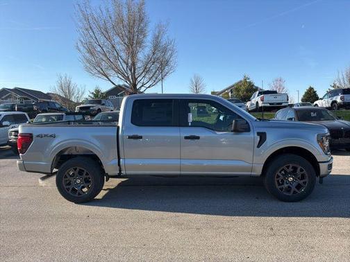 Agate Black Metallic 2026 Ford F-150 XLT