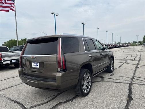 2016 Cadillac Escalade Premium