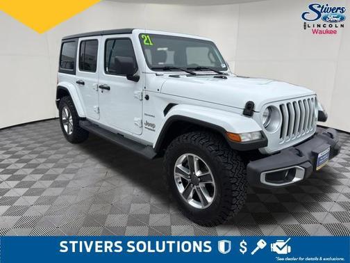 Bright White Clearcoat 2021 Jeep Wrangler Unlimited Sahara