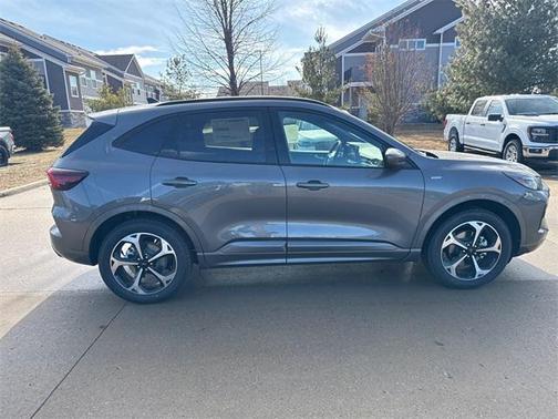 2025 Ford Escape ST-Line Elite