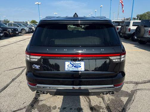 infinite black metallic clearcoat 2026 Lincoln Aviator Reserve AWD