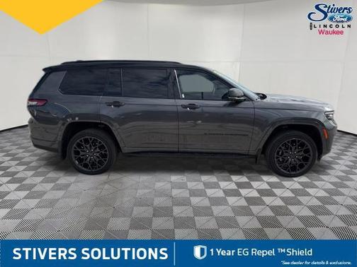 Baltic Gray Metallic Clearcoat 2023 Jeep Grand Cherokee L Summit