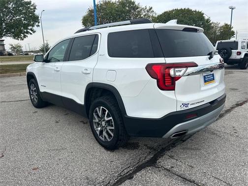 2023 GMC Acadia FWD SLT