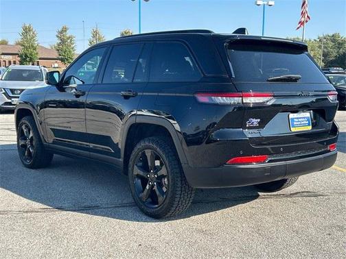 2022 Jeep Grand Cherokee Altitude