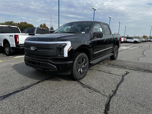 2025 Ford F-150 Lightning Flash