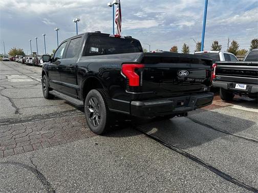 2025 Ford F-150 Lightning Flash