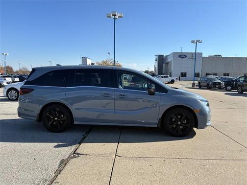 2023 Honda Odyssey Sport