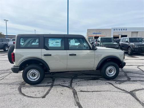 2025 Ford Bronco Base