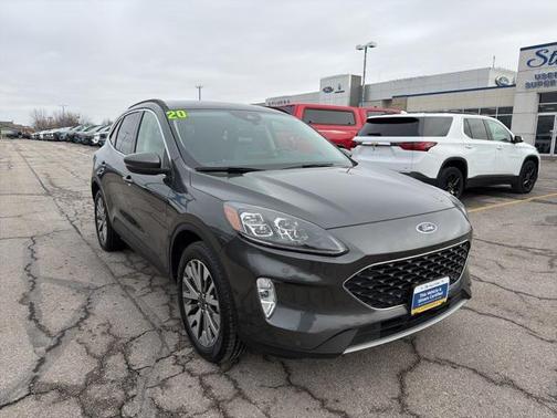 2020 Ford Escape Titanium