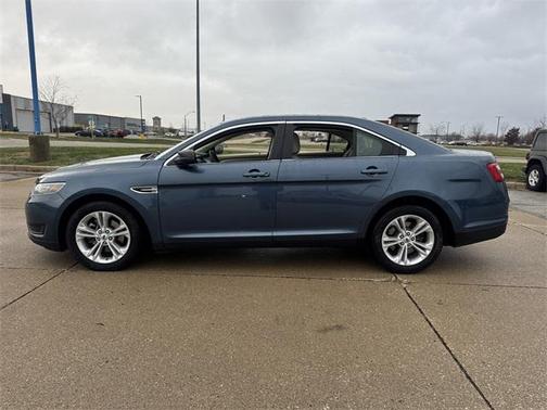 2019 Ford Taurus SE