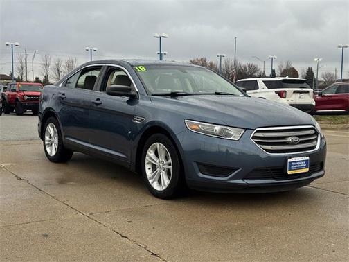 2019 Ford Taurus SE