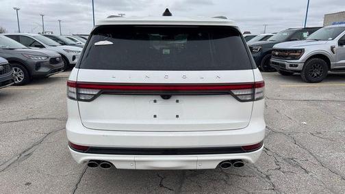 pristine white metallic tri-coat 2026 Lincoln Aviator Premiere