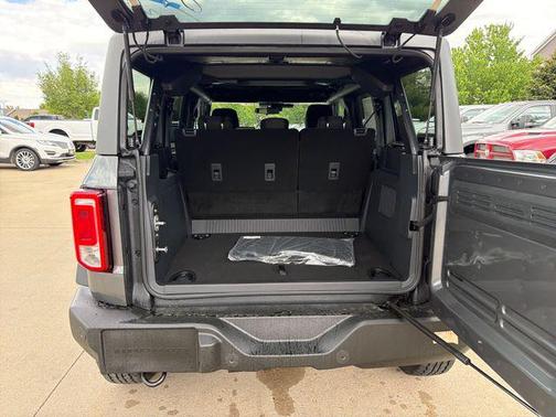 Carbonized Gray Metallic 2026 Ford Bronco Big Bend