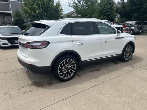 2020 Lincoln Nautilus Reserve